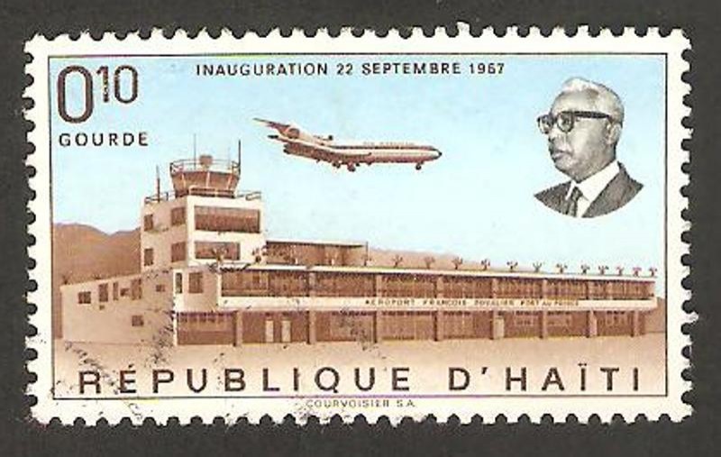 anivº del aeropuerto francois duvalier en puerto príncipe