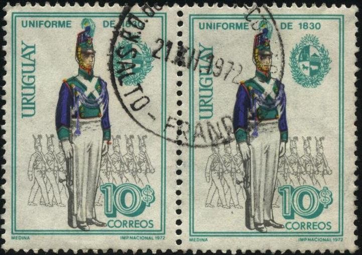 Uniforme militar del año 1830. Escudo Uruguayo.
