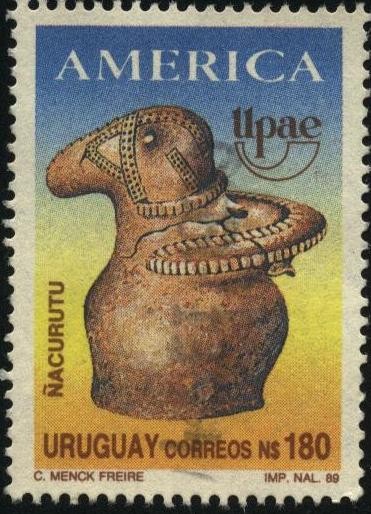 Union Postal de las Américas. Ñacurutu - Pieza de cerámica indígena guaraní encontrada en el pueblo 