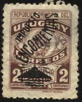 Franquicia postal de 1943 sobrecargado Impuesto Encomiendas faro en cerro de Montevideo.