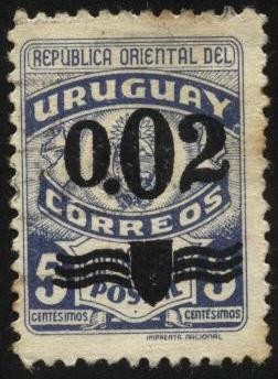 FFFF Escudo Nacional. Sello de franquicia postal sobrecargado sobretasa 2 centésimos.