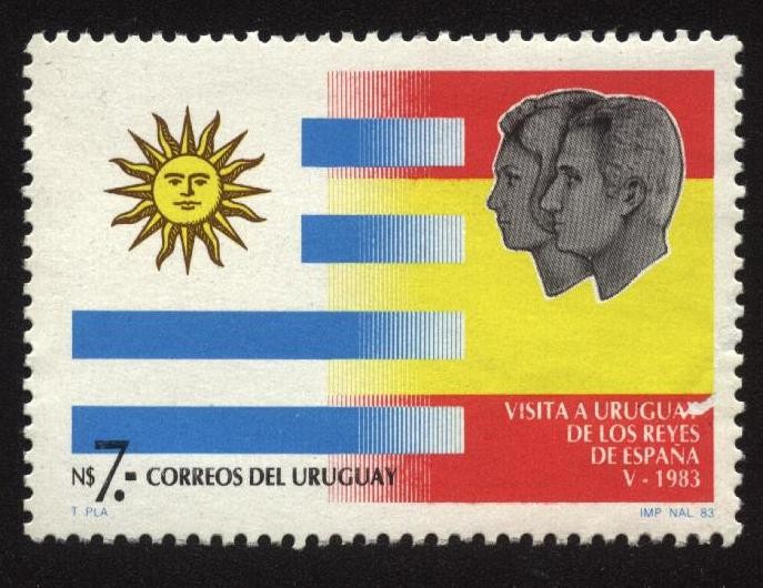 Banderas de Uruguay y España. Visita al Uruguay de los Reyes de España en mayo de 1983.