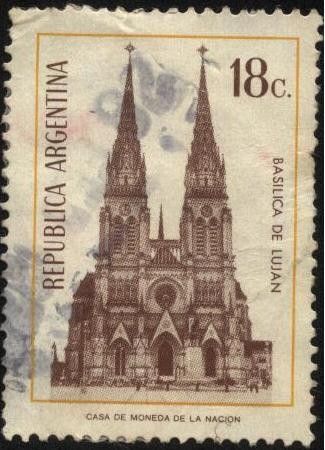 Basílica Nacional Nuestra Señora de Luján, madre y patrona del Pueblo Argentino.
