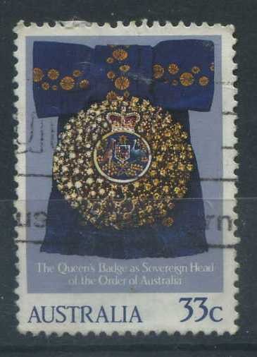 Scott 953 - Insignia de la Reina, Orden de Australia.