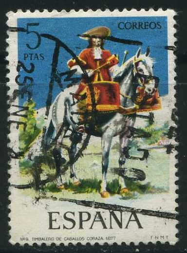 E2170 - Uniformes militares