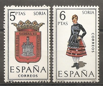 Escudo y traje típico (Soria)