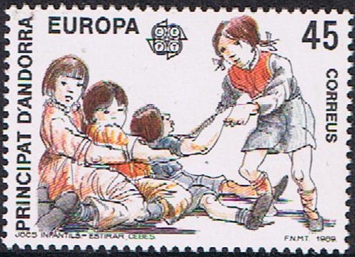 EUROPA 1989. JUEGOS INFANTILES. ESTIRAR CEBOLLAS