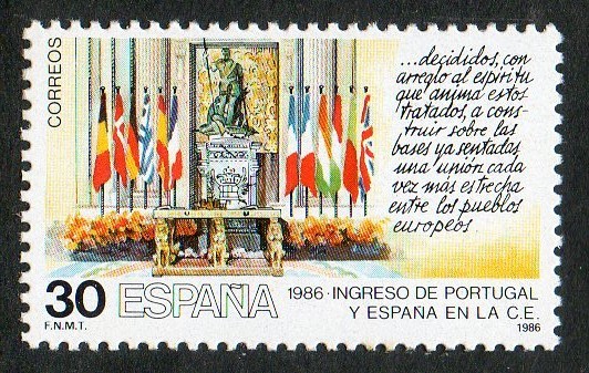 2827- INGRESO DE PORTUGAL Y ESPAÑA EN LA COMUNIDAD EUROPEA. MESA.