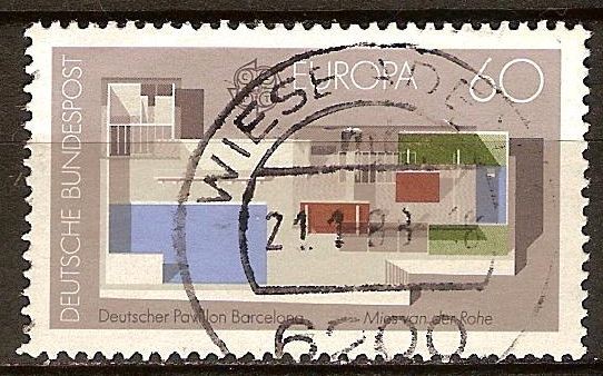 Marca europea-Arquitectura. Pabellón alemán, la Exposi, Interna, de Barcelona,​​1929 (Lu