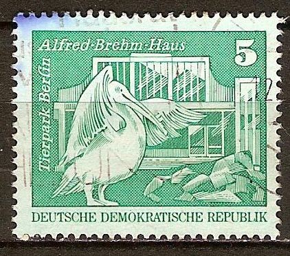 Zoológico de Berlín,casa Alfred Brehm.DDR.