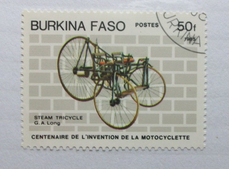 Centenario de la invencion de la Motocicleta. Triciclo a Vapor.