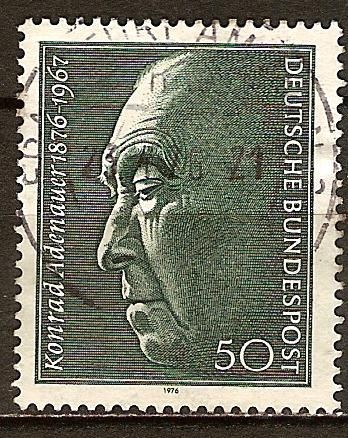 	  Konrad Adenauer (1876-1967), primer canciller (1949-1963) de la R.F.A.