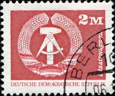 Escudo de la República Democrática de Alemania