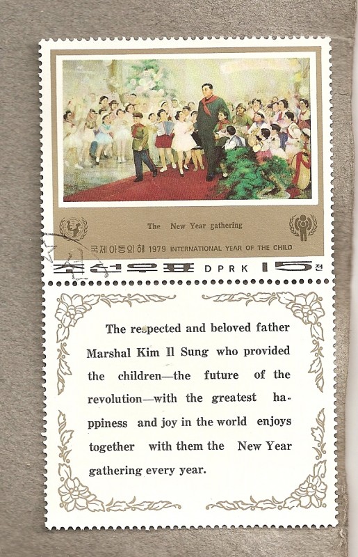 El mariscal Kim il Sung celebra el año nuevo con los niños