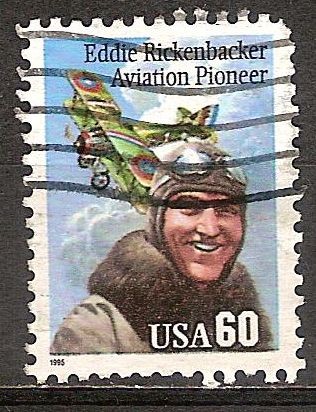  Eddie Rickenbacker pionero de la aviación estadounidense.
