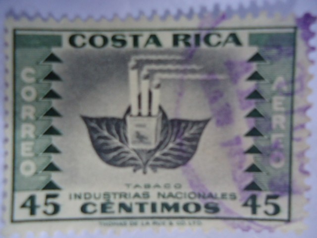 Industrias Nacionales.- Tabaco