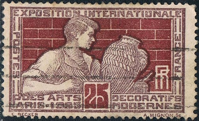 EXPOSICIÓN INTERNACIONAL DE ARTES DECORATIVOS EN PARIS. Y&T Nº 212