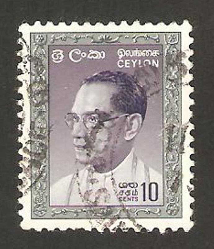 ceylan 344 - Bandaranaike, ex primer ministro