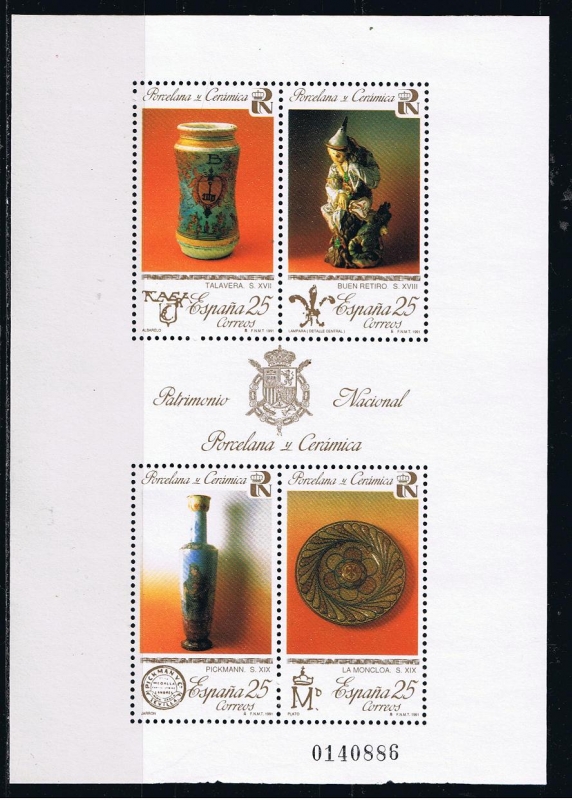 Edifil  3115  Patrimonio Artístico Nacional. Porcelana y cerámica.  