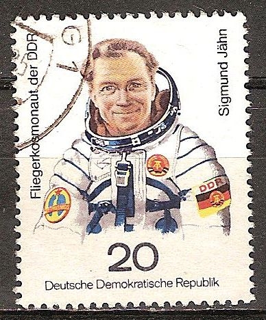  Piloto cosmonauta Sigmund Jähn,Teniente Coronel, primero Cosmonauta de la DDR.