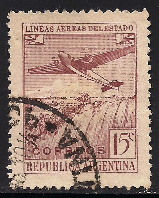 AVIÓN Y CATARATAS DEL IGUAZU.