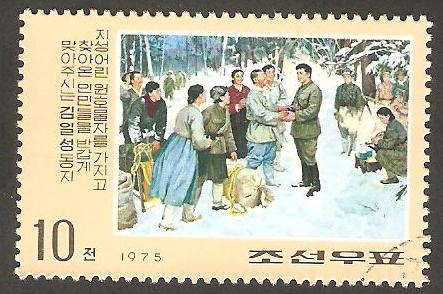  1371 - Escena de la vida de Kim II Sung, parada en la nieve