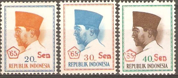 PRESIDENTE  SUKARNO.   SOBRECARGA     