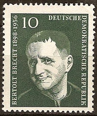 Bertolt Brecht,1898-1956(dramaturgo y poeta)DDR.