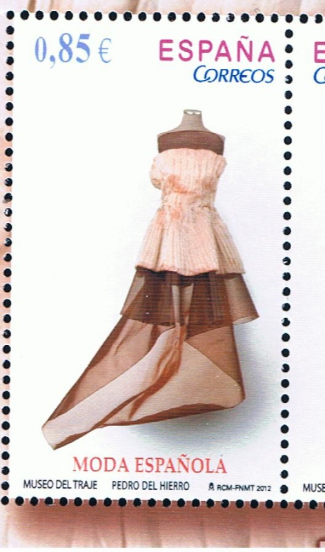 Edifil  4745 C  Moda Española. Pedro del Hierro.  