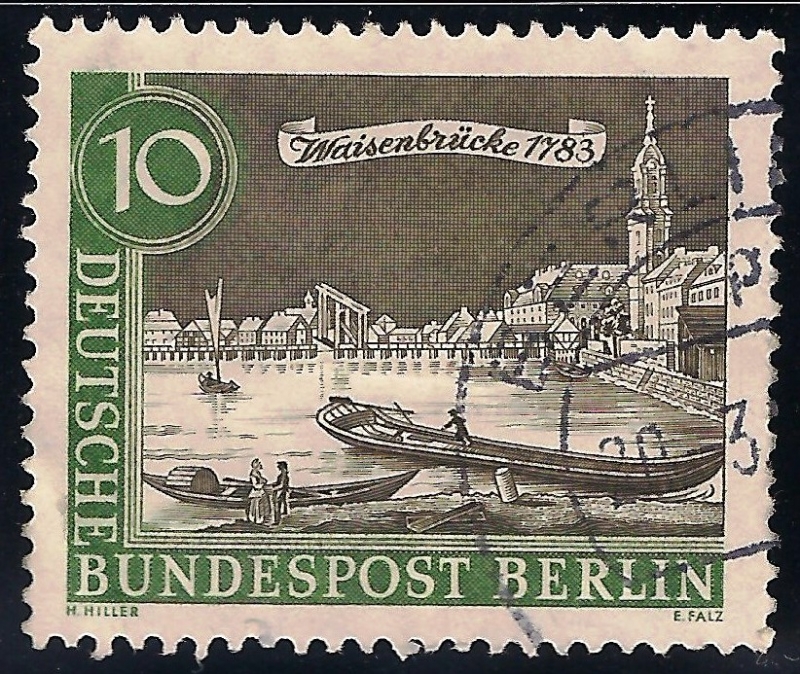 Vistas del casco antiguo de Berlín. Spree y Waisenbrücke (Puente Huérfanos).