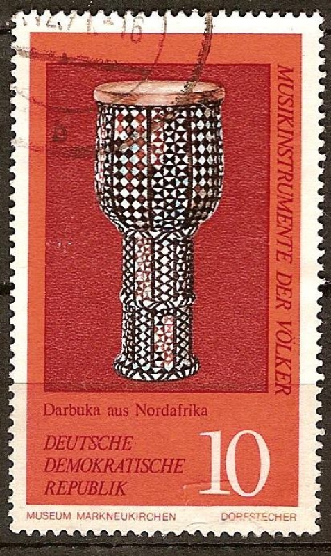  Los instrumentos musicales de los pueblos.Darbuka del norte de África(DDR).