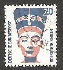 1230 - Cabeza de Nefertiti, en el Museo Egipcio de Berlin