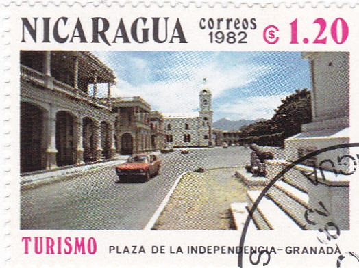 Plaza de la Independencia-Granada-TURISMO