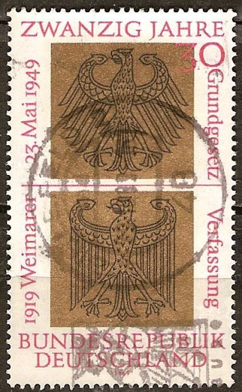20a de la RFA 1919 Constitución de Weimar, 23 05 1949 Ley Fundamental.