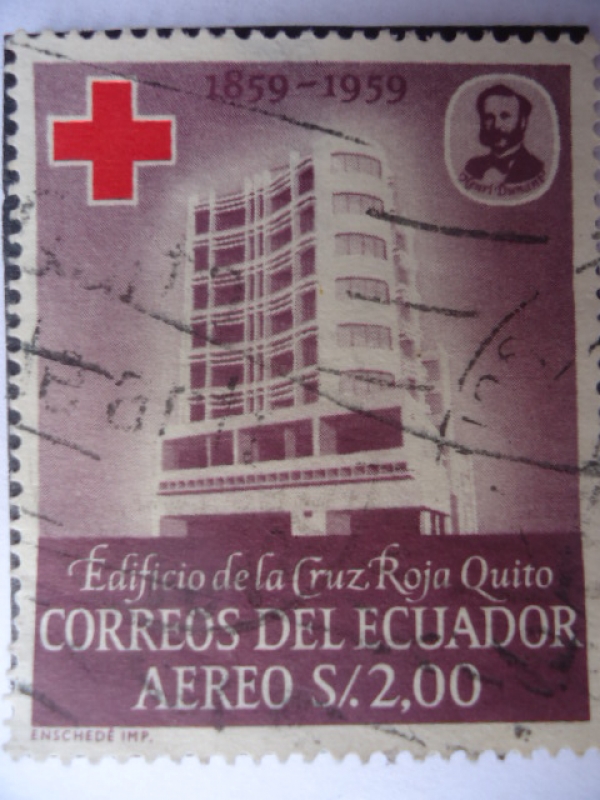 Edificio de la Cruz Roja Quito-Correos del Ecuador