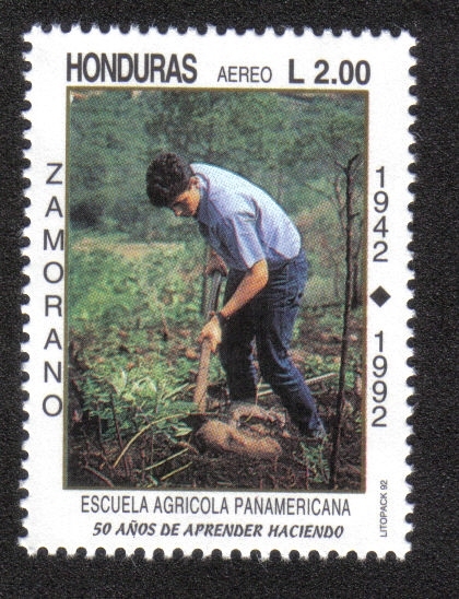 Escuela Agrícola Panamericana, 50 Años de Aprender Haciendo