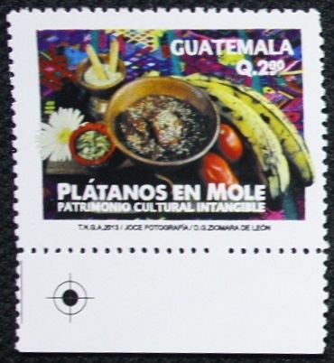 Gastronomía Guatemalteca - Plátanos en Mole