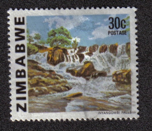Cataratas Inyangombi