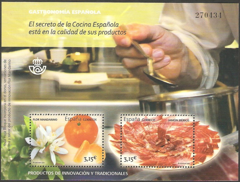 Gastronomía española, mandarinas y jamón ibérico