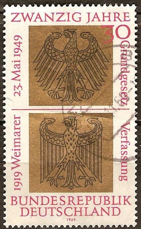 20a de la RFA, 1919 Constitución de Weimar, 23.05.1949 Ley Fundamental.