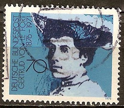 Baronesa Gertrud von Le Fort (1876-1971), católico escritor alemán.