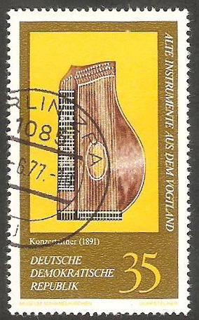1903 - Instrumento musical de Vogtland, cítara