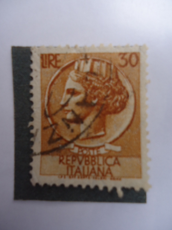 Antigua Moneda Siracusana (Vt/7167 - M/1073)