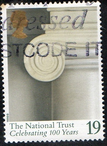 1809 - National Trust, centº de la fundación nacional de monumentos históricos