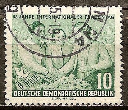 45 años del Día Internacional de la Mujer (DDR).