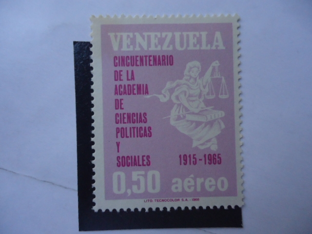Cincuentenario de la Academia de Ciencias y Sociales. 1915-1985