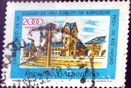 Intercambio 0,40 usd 2000 pesos 1977