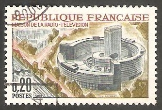 1402 - Edificio de Radiodifusión y Televisión, en Paris 