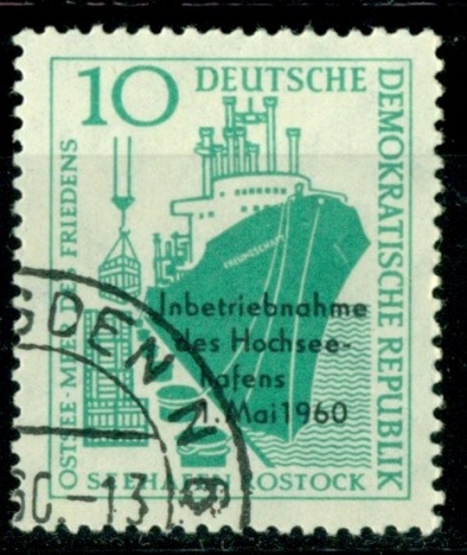 477 - Construccion del puerto de Rostock, barco  Amistad .