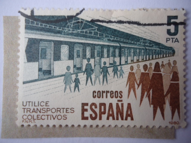 Ed:2562 - Utilice Transportes Colectivos.